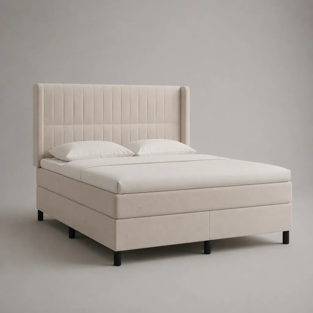 Cadre de lit double rembourré en velours polyester beige avec pieds en métal noir et tête de lit haute, couchage 160 x 200 cm, dimensions 180 x 215 x 125 cm