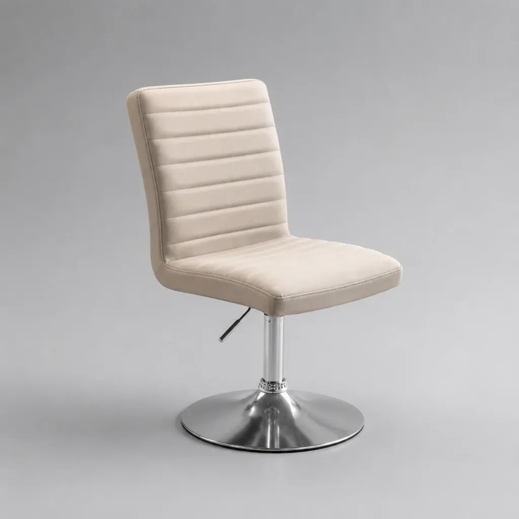 Chaise pivotante réglable en hauteur en similicuir beige et métal chromé, 43 × 52 × 82–94 cm